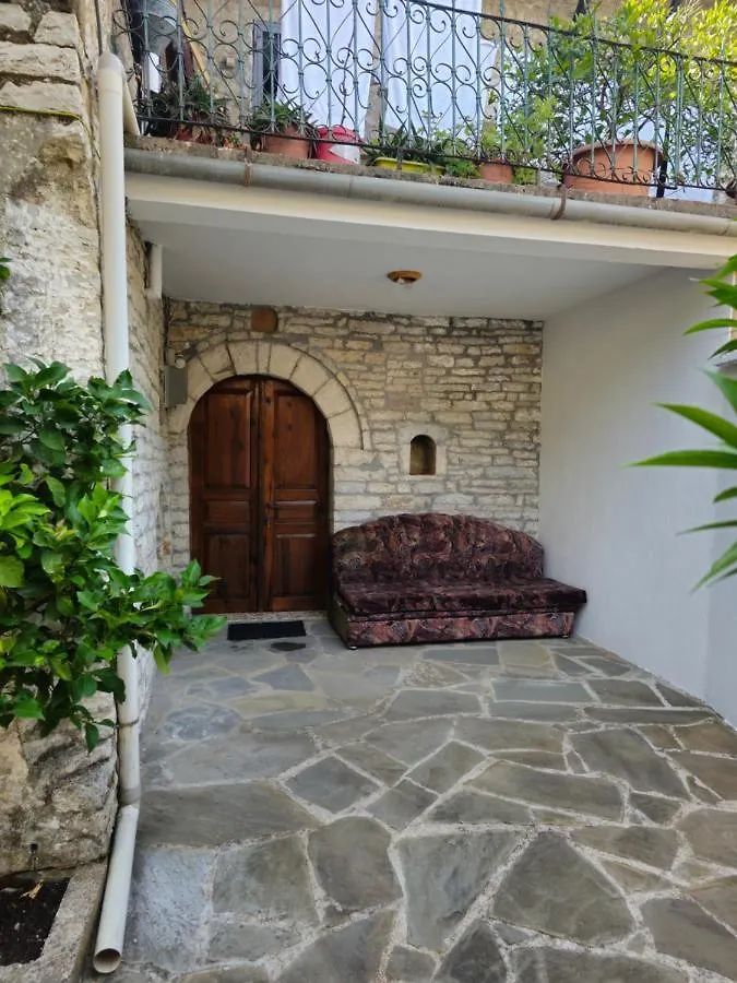 Appartement Traditional House Shapllo Gjirokastër